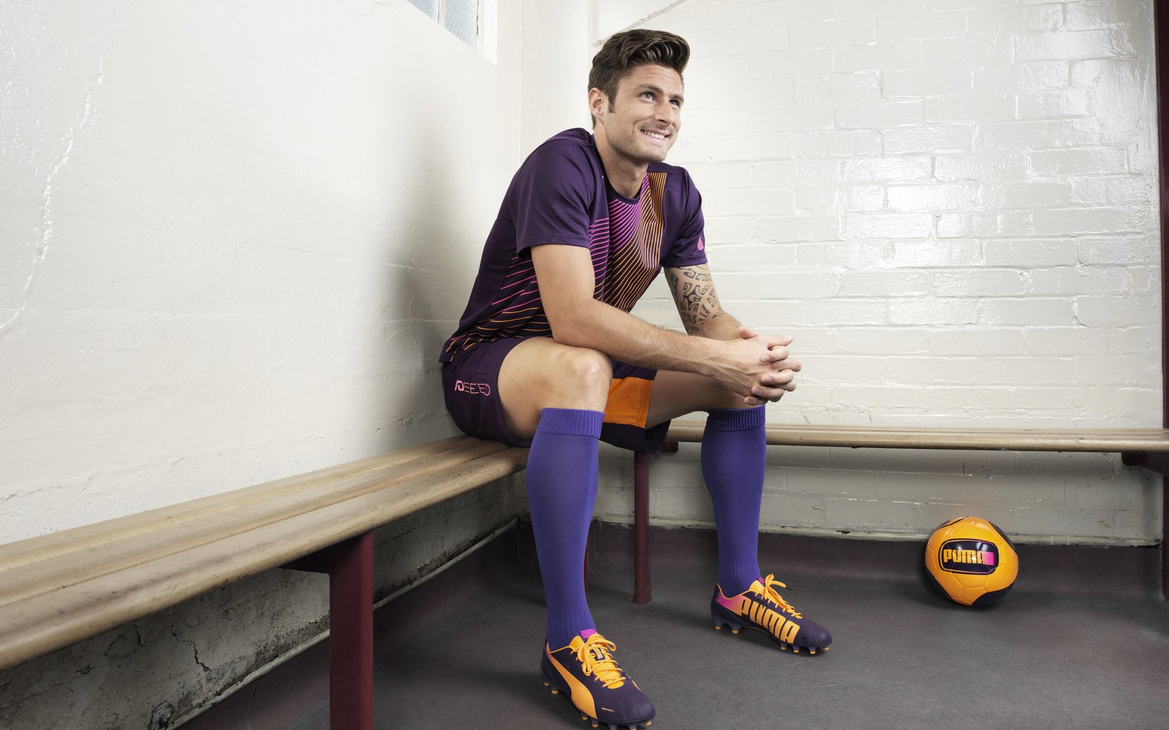 虚拟赛车体验：未来速度的想象，虚拟现实赛车